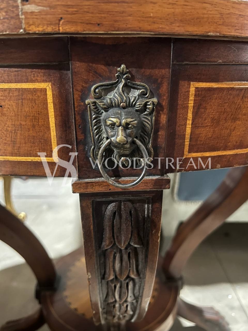 Стол обеденный в стиле ампир