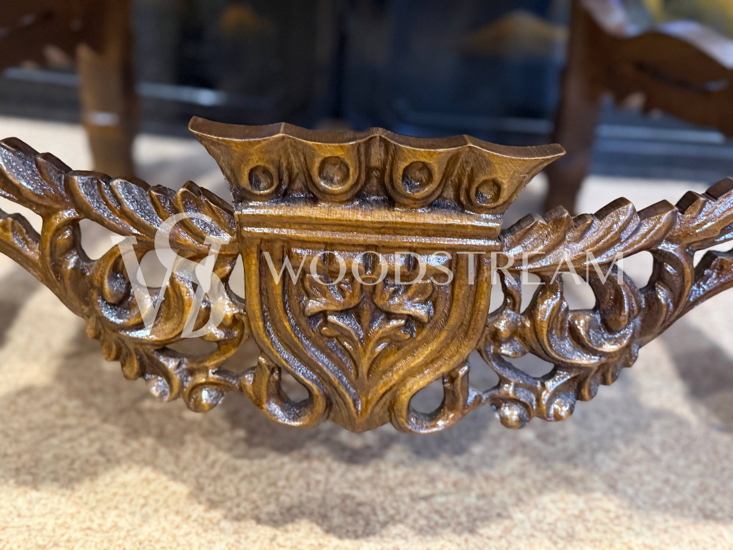 Кресло-трон в стиле ренессанс 