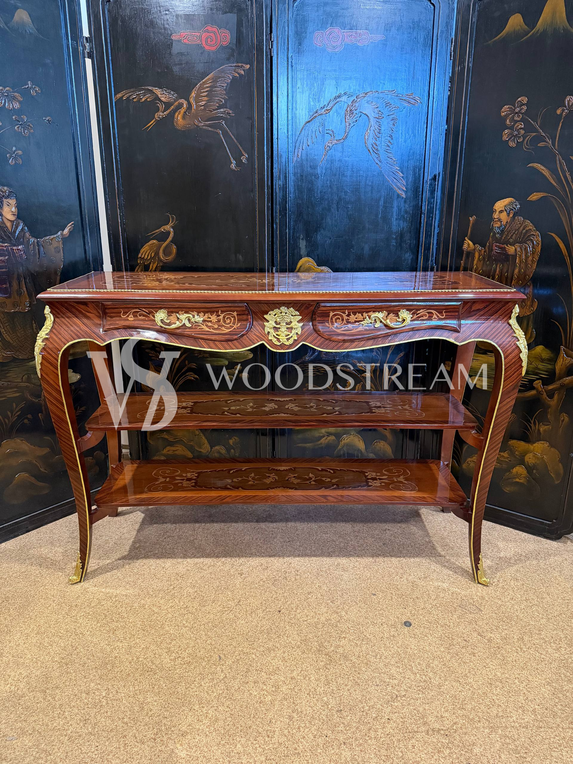 Консоль в стиле Людовика XIV