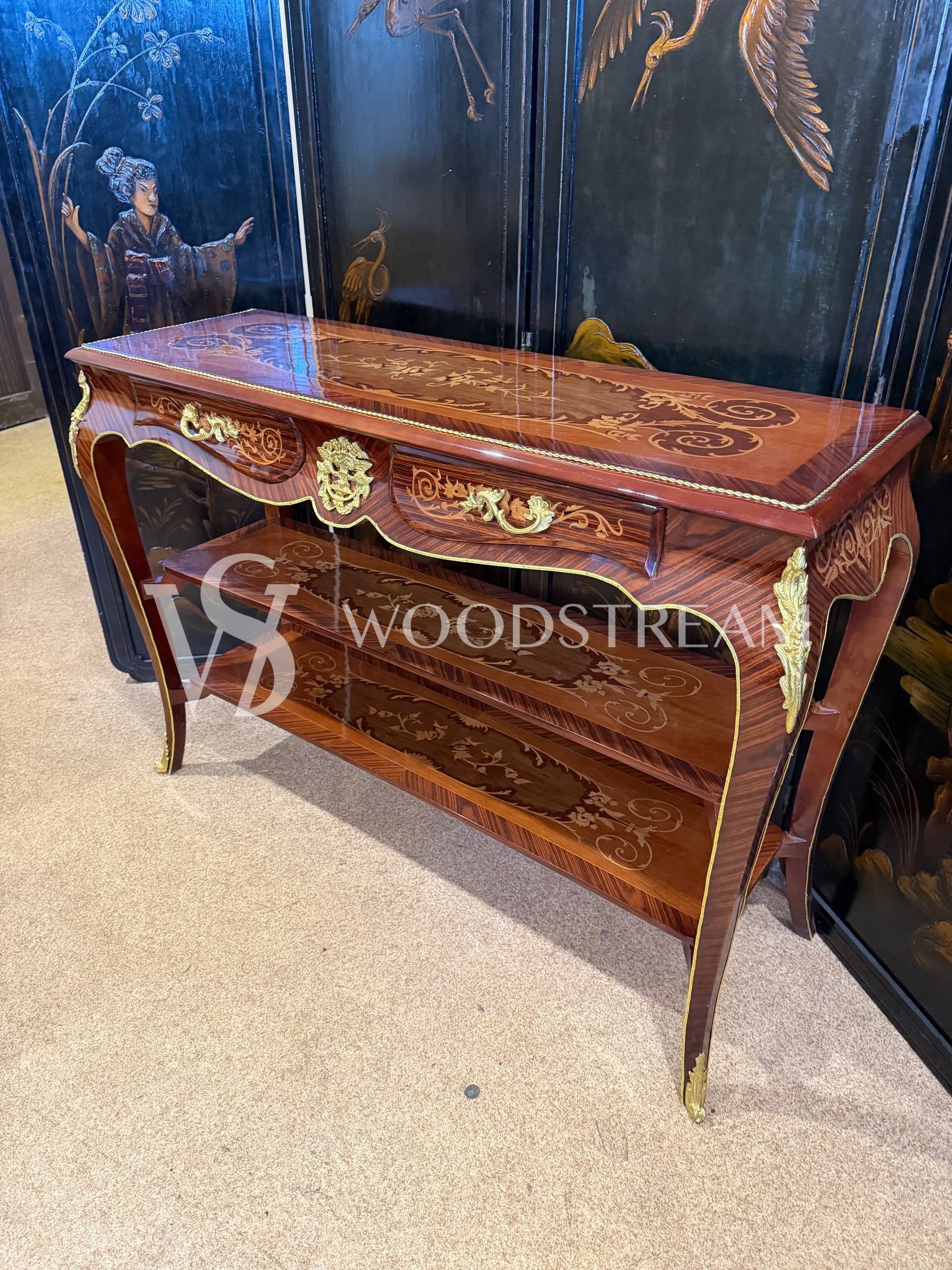 Консоль в стиле Людовика XIV