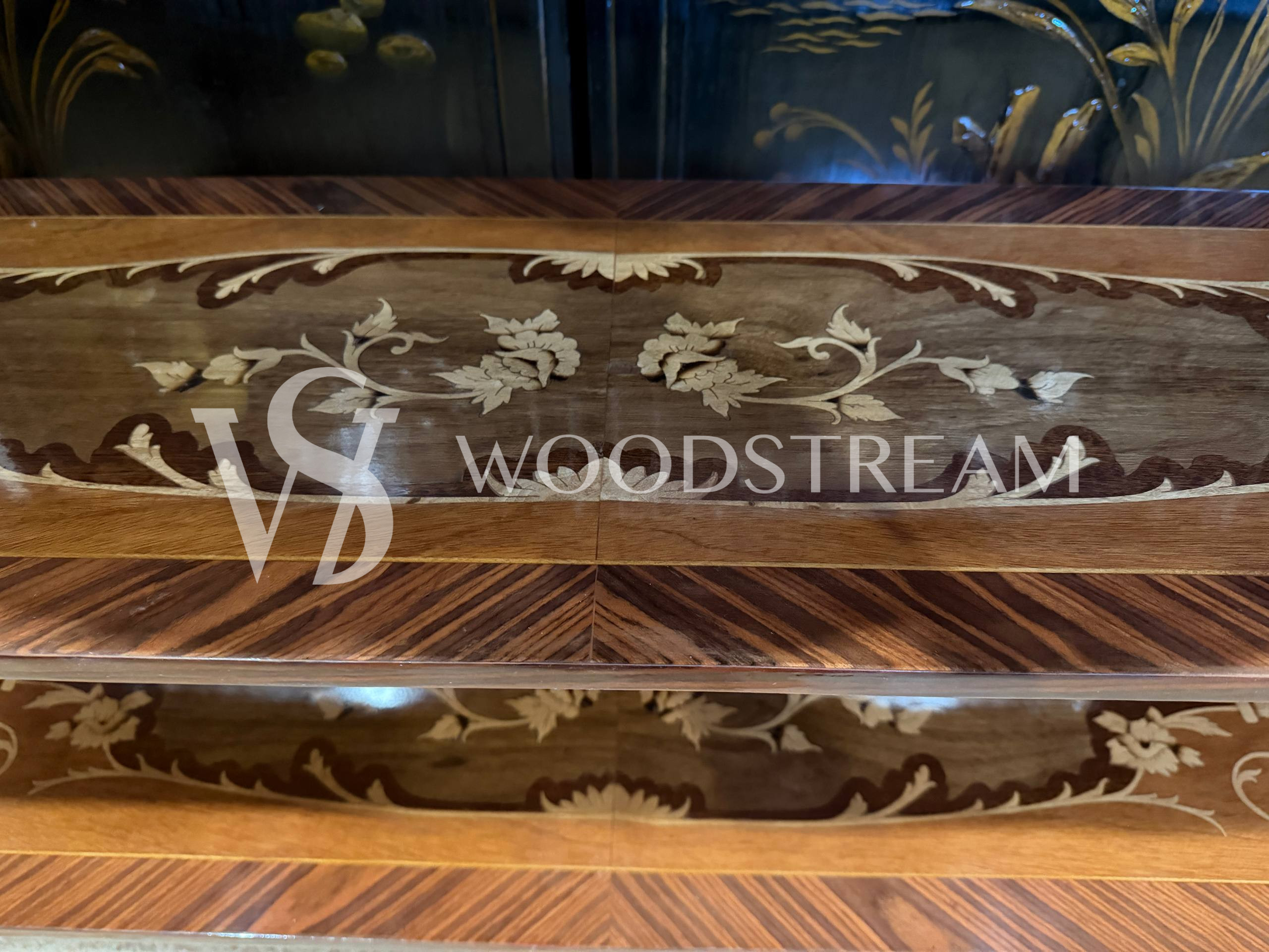 Консоль в стиле Людовика XIV