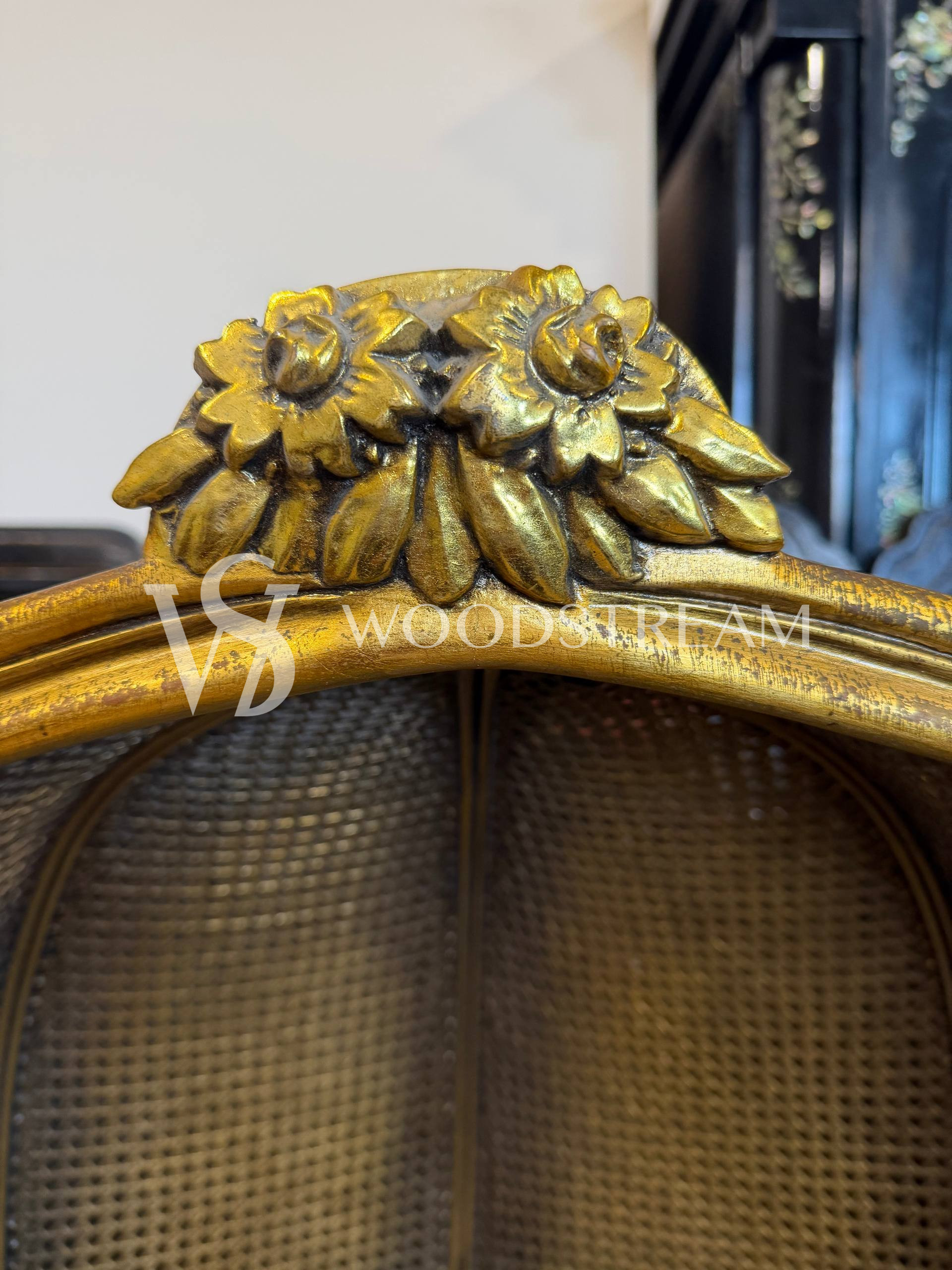 Кресло с капюшоном в стиле Людовика XV 2 штуки