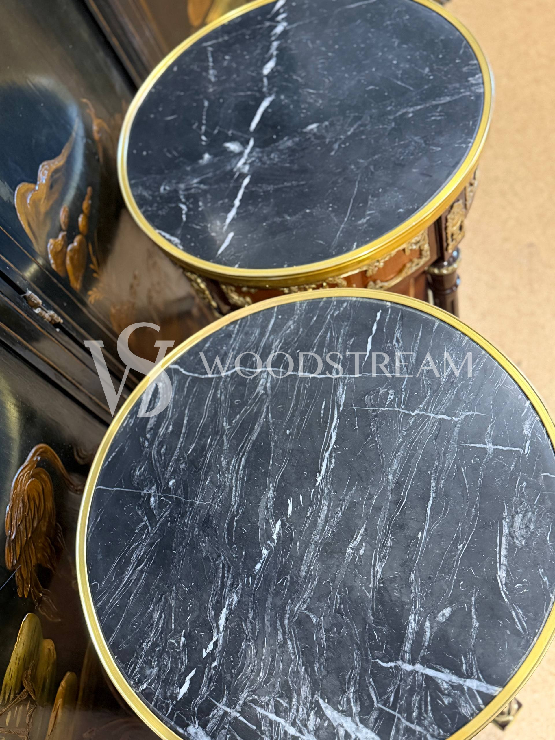 Стол/Подставка в стиле Людовика XVI