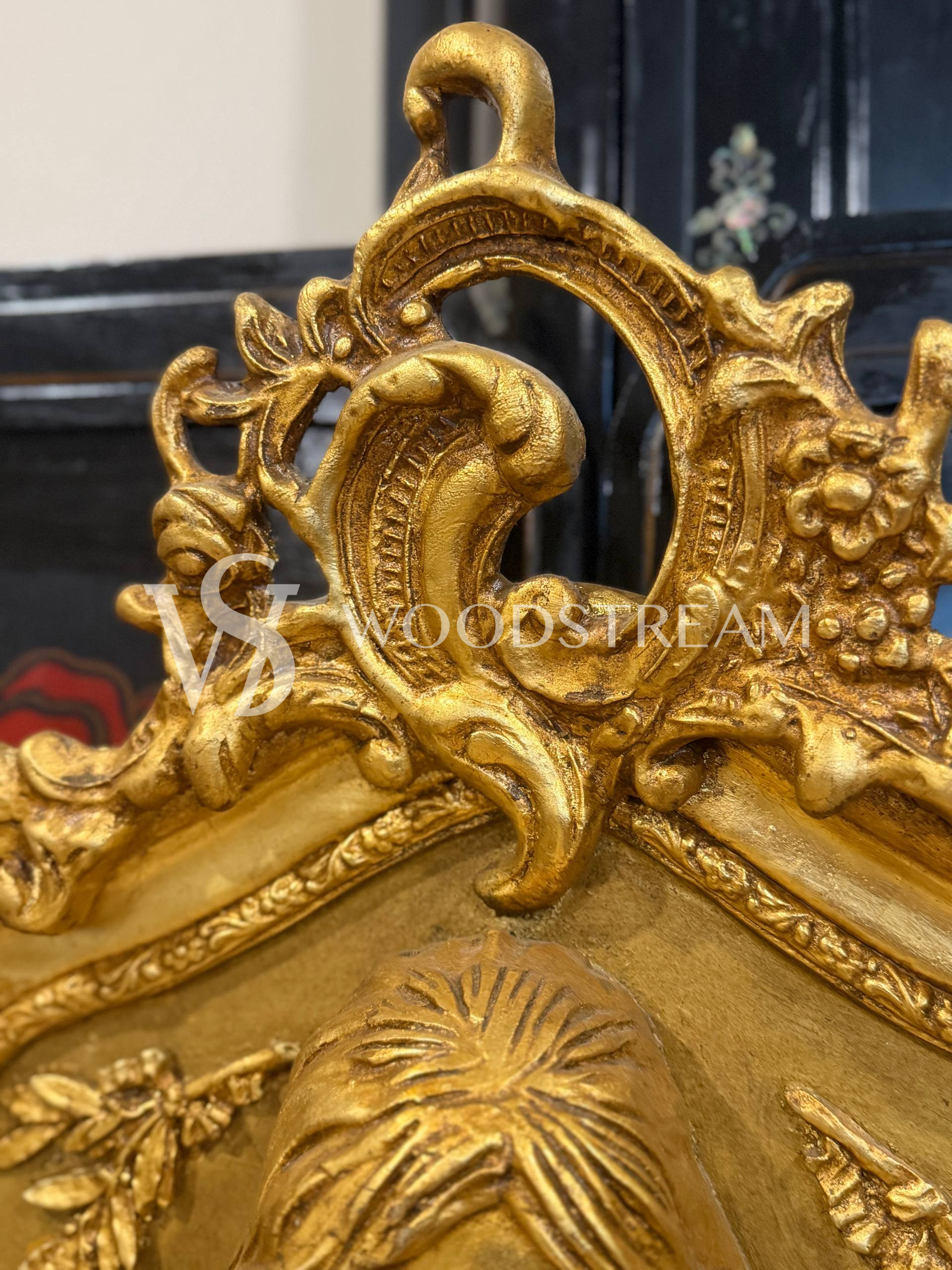 Зеркало в дворцовом стиле