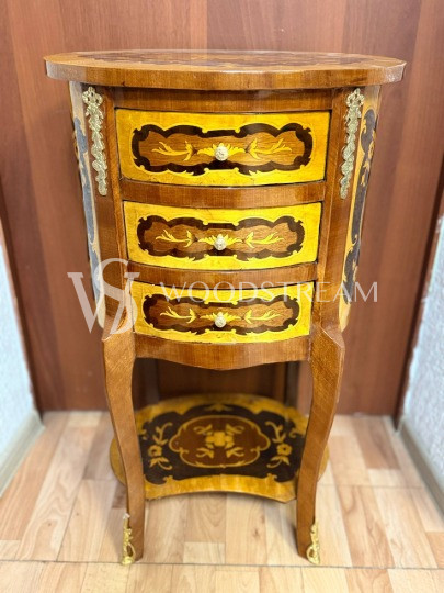 Тумба в стиле Людовика XIV