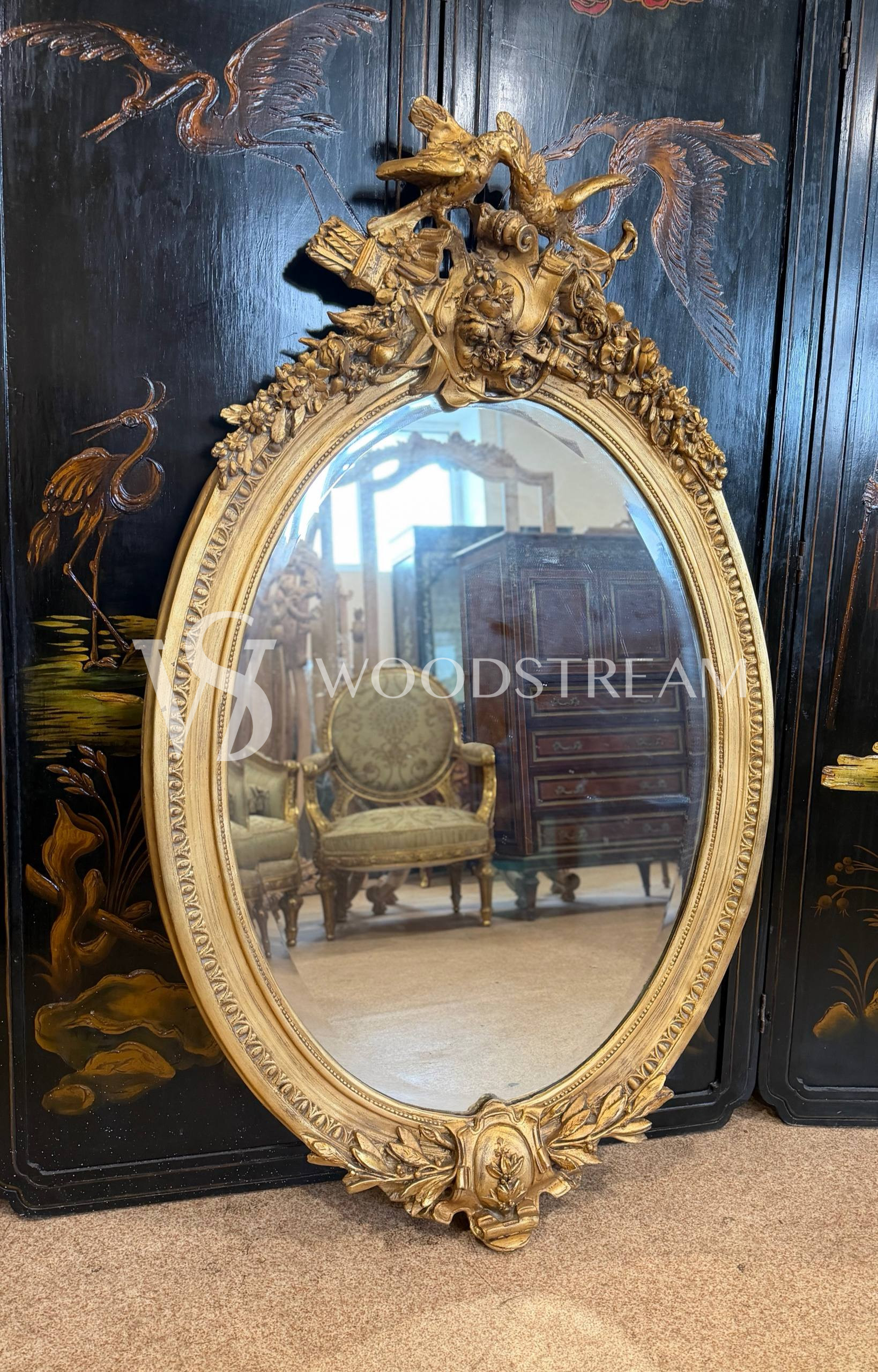 Зеркало настенное в стиле Людовика XVI