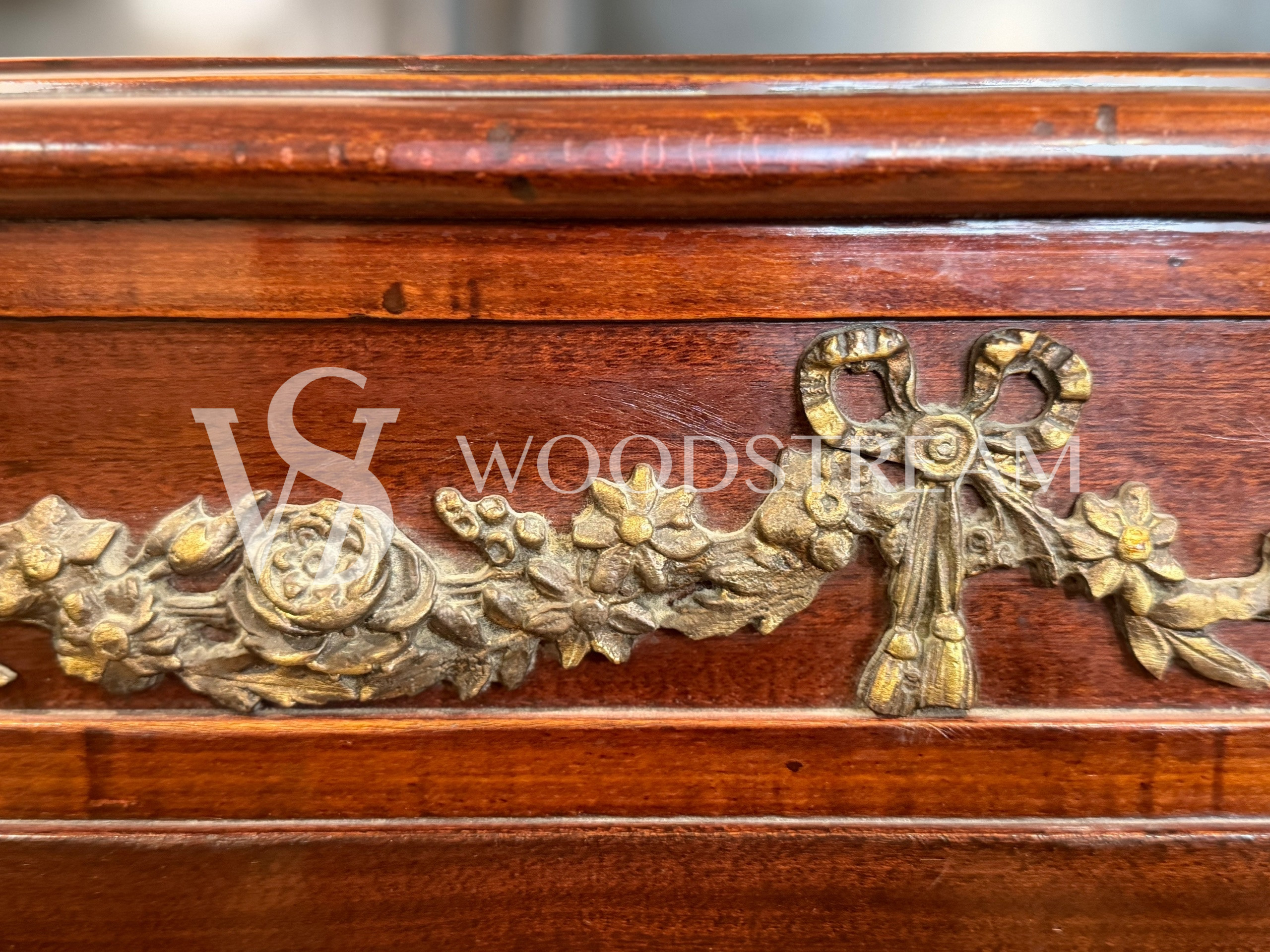 Шкаф/Секретер/Комод/Бюро в стиле ампир