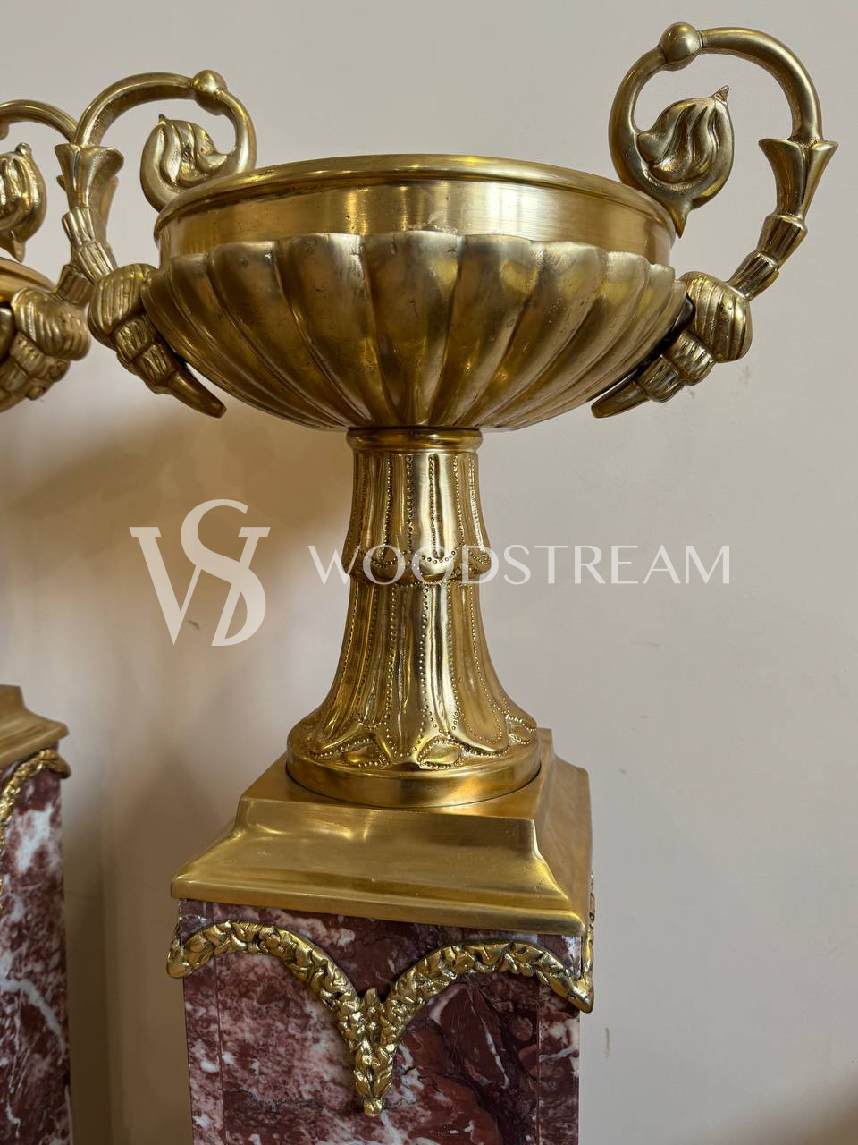 Комплект: Ваза/Чаша и Постамент/Подставка/Колонна в стиле ампир 2 штуки