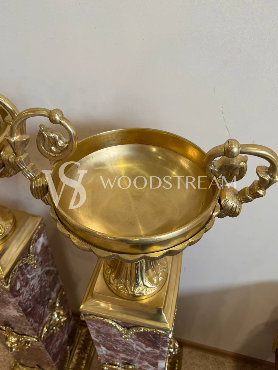 Комплект: Ваза/Чаша и Постамент/Подставка/Колонна в стиле ампир 2 штуки