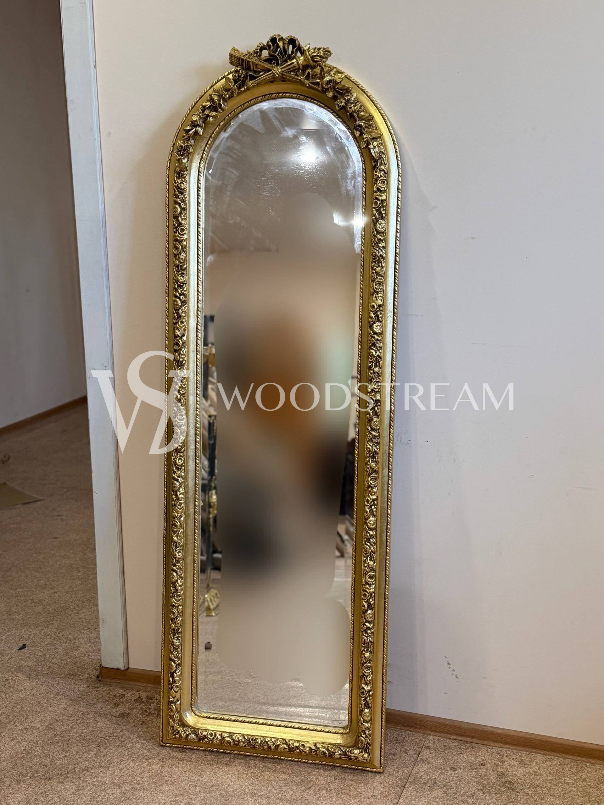 Зеркало в стиле Людовика XVI