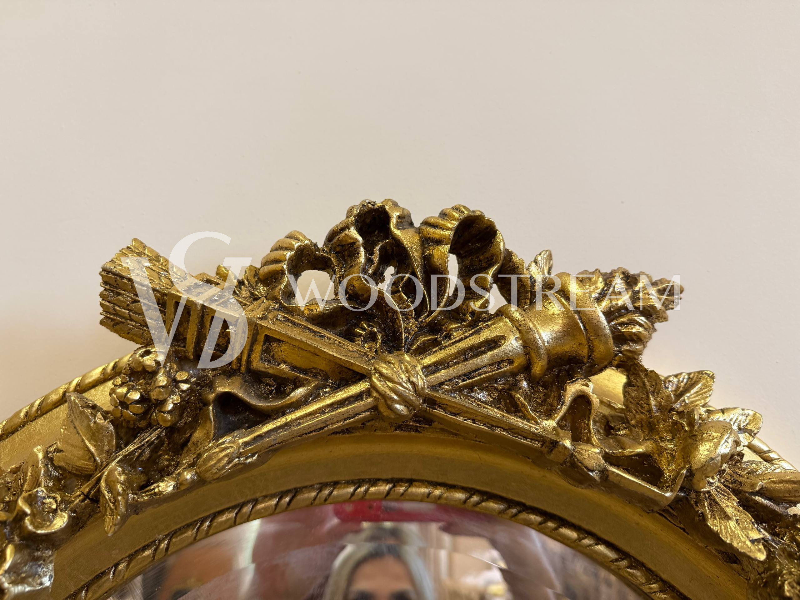 Зеркало в стиле Людовика XVI