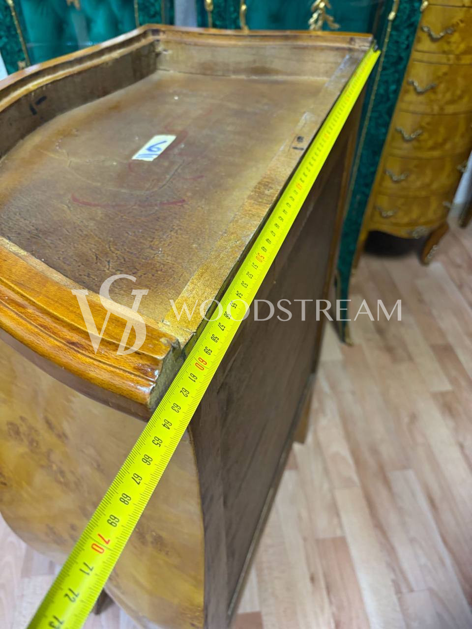 Комод в стиле Людовика XIV