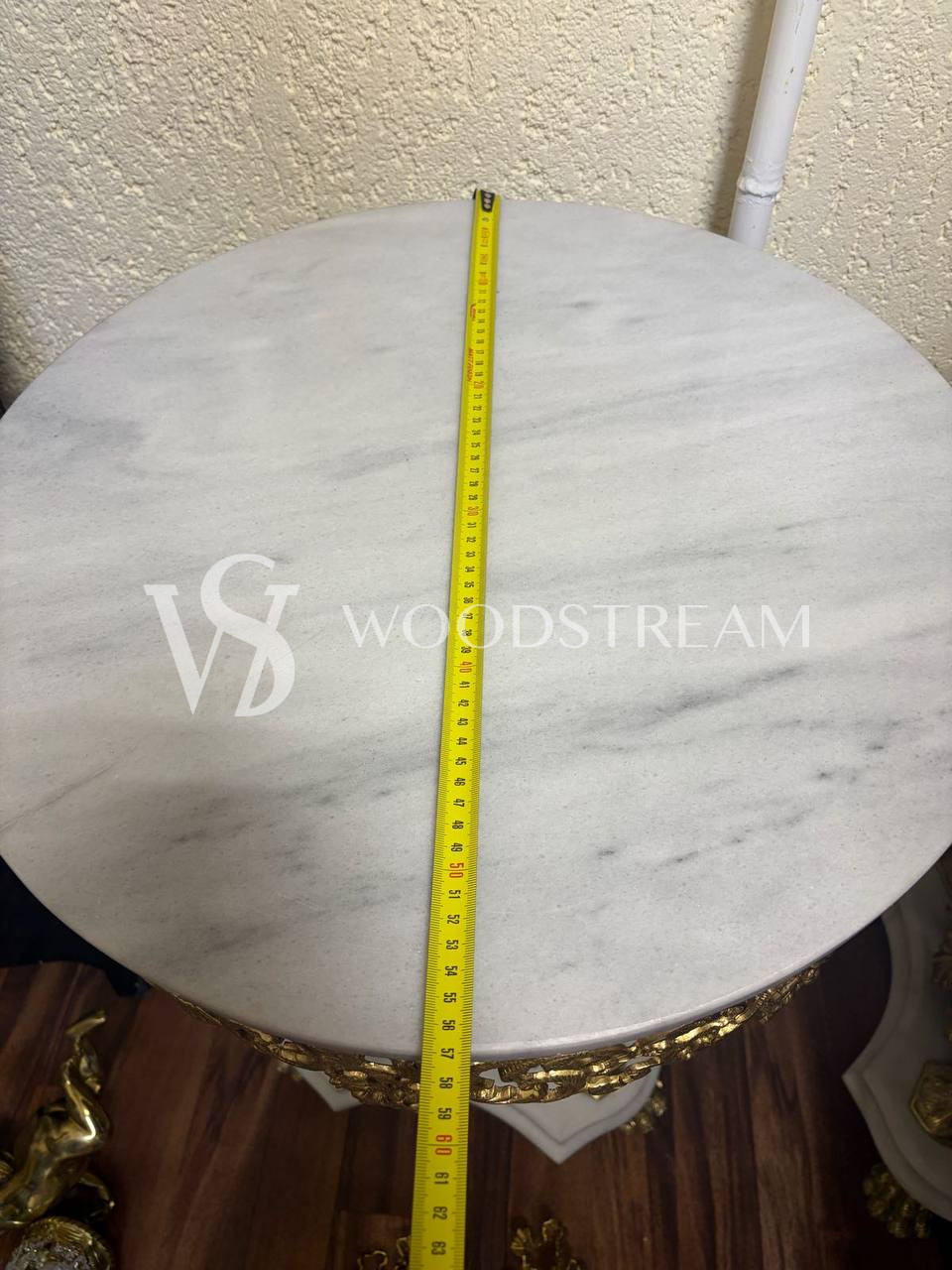 Стол/подставка в стиле ампир