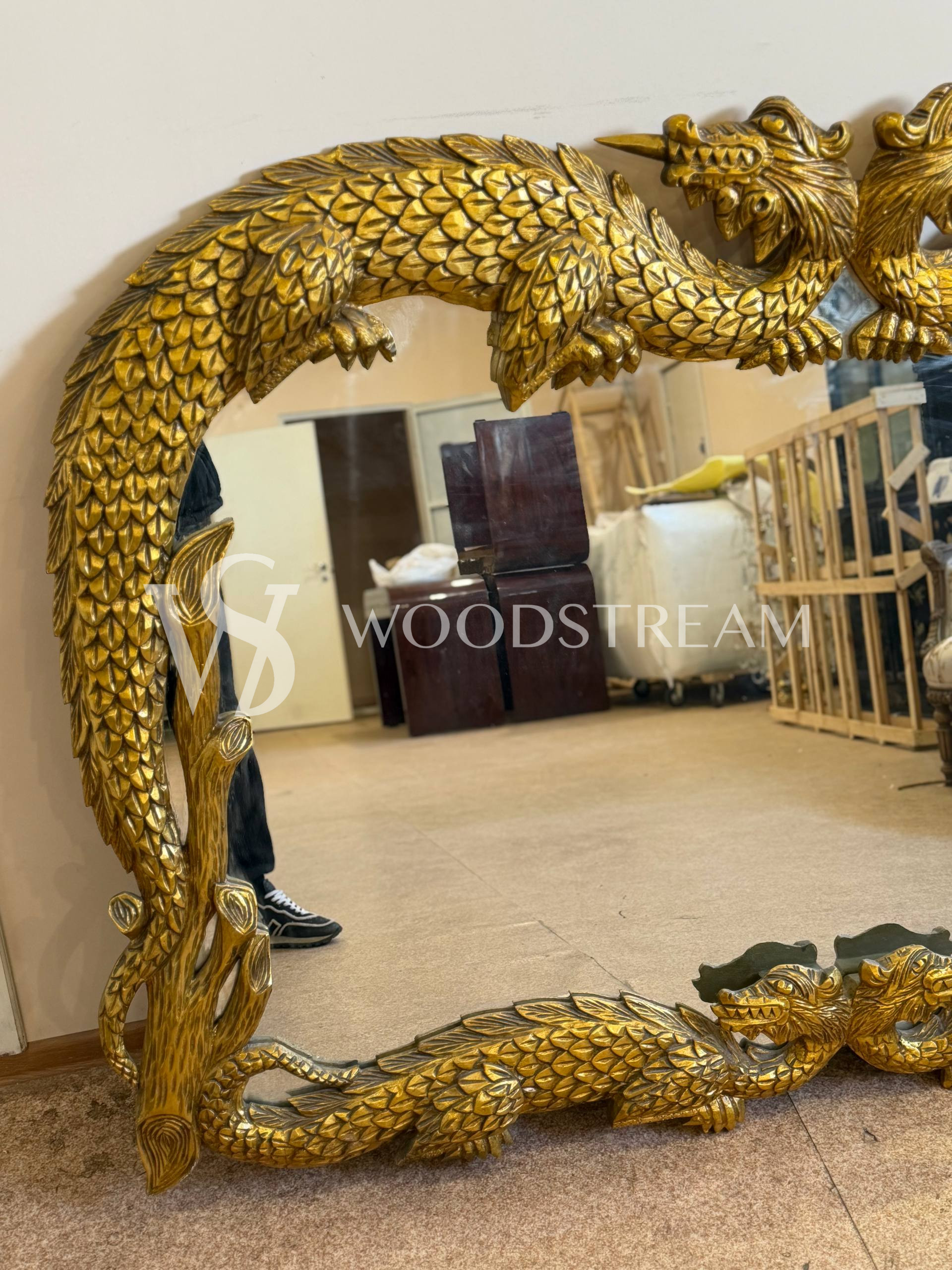 Зеркало настенное в восточном стиле с драконами