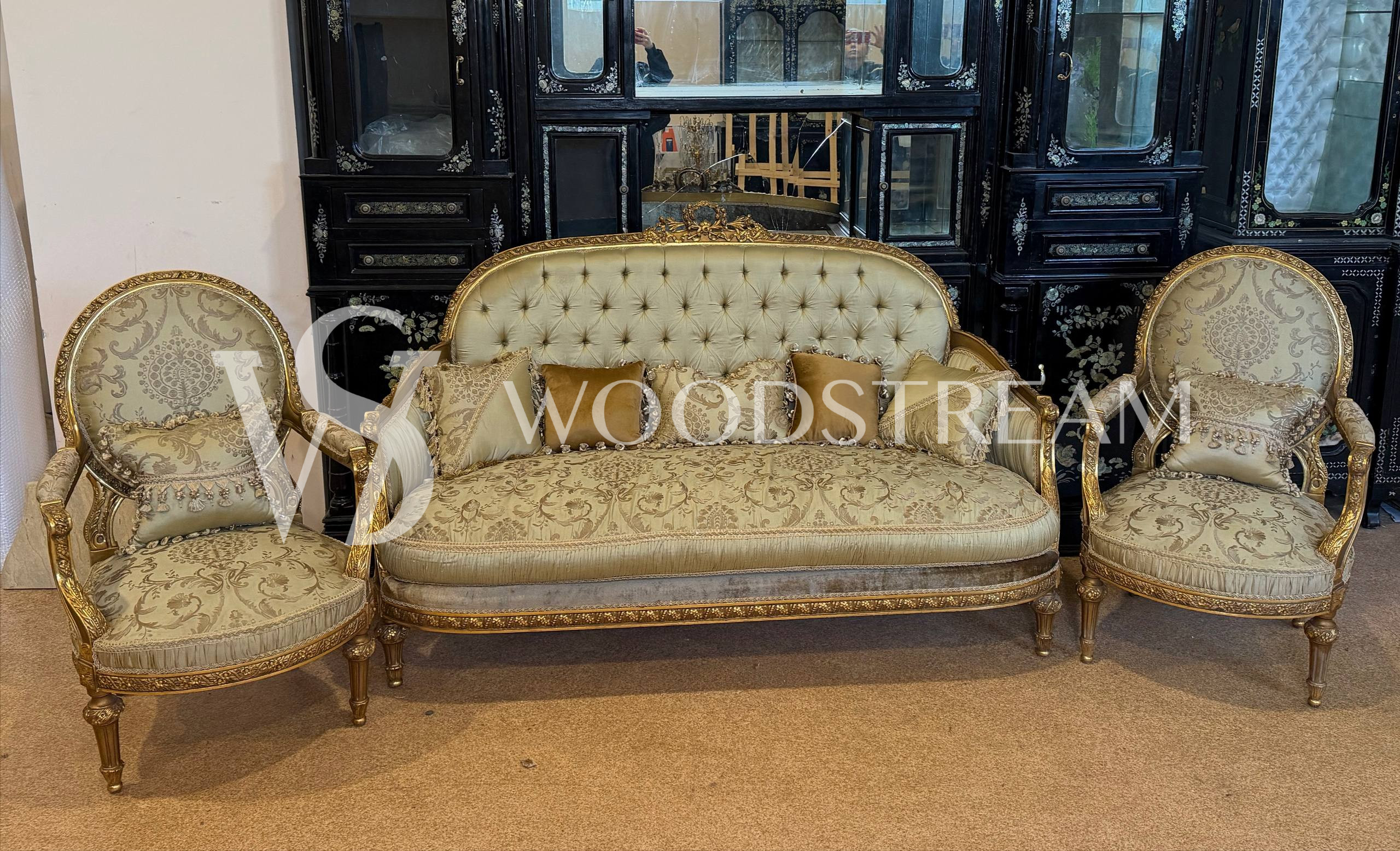 Комплект мягкой мебели для гостиной в стиле Людовика XVI