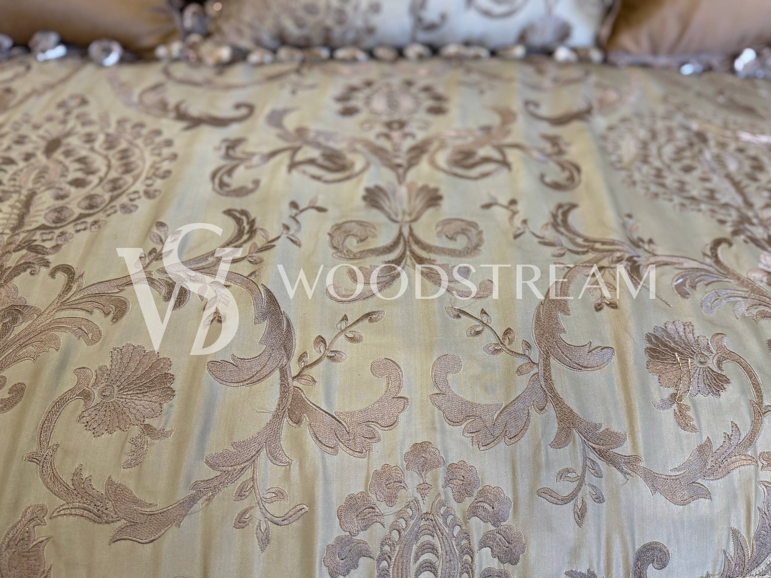 Комплект мягкой мебели для гостиной в стиле Людовика XVI