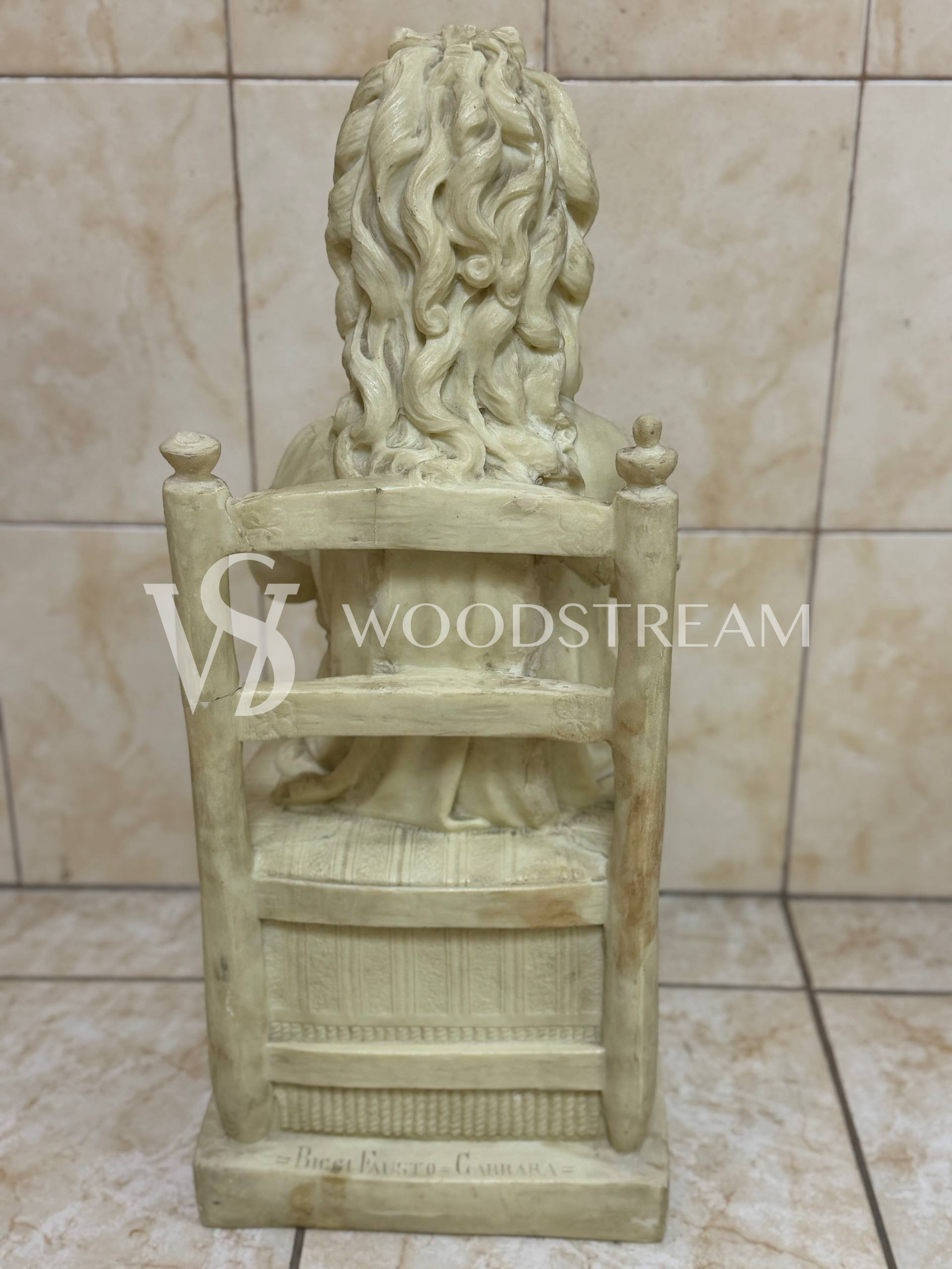 Статуэтка/Скульптура Девочка