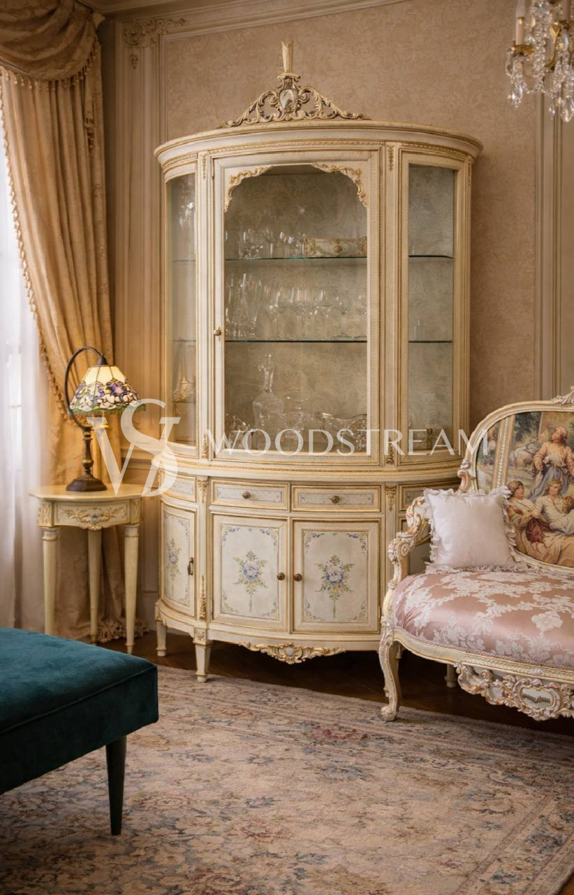 Витрина в стиле Людовика XVI