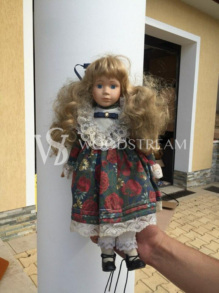 Кукла старинная фарфоровая