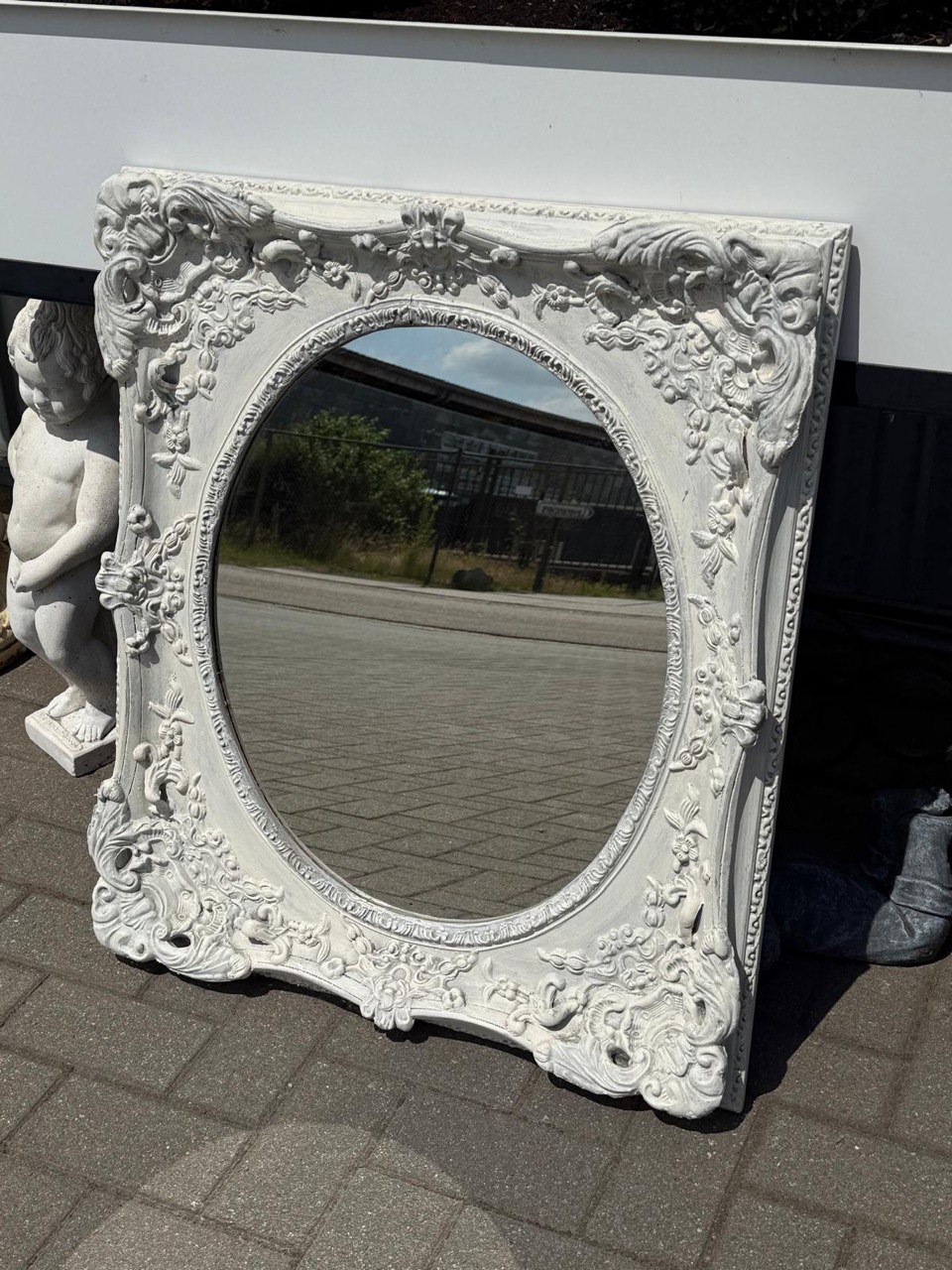 Зеркало настенное в стиле венецианского барокко