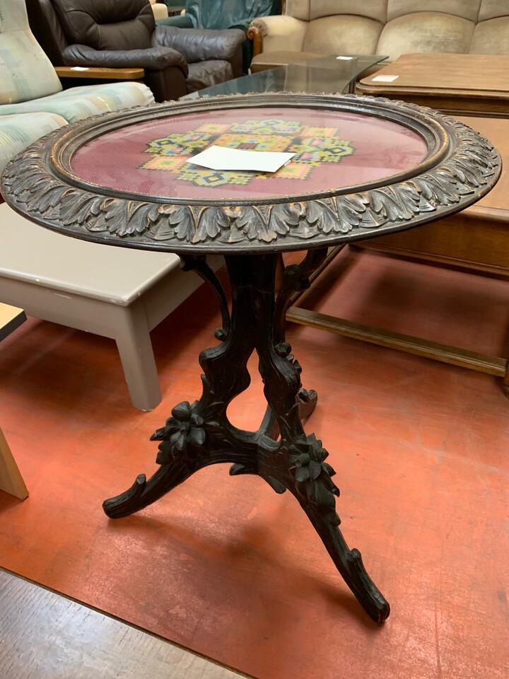 Столик консольный/подставка