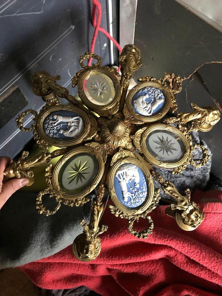 Люстра старинная