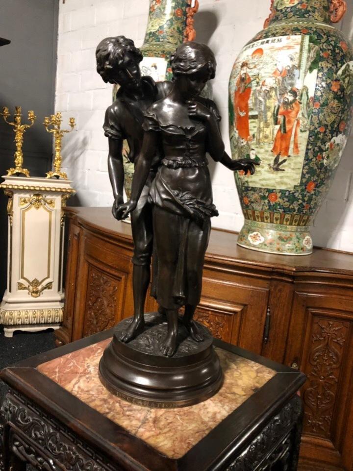 Скульптурная композиция/статуя старинная