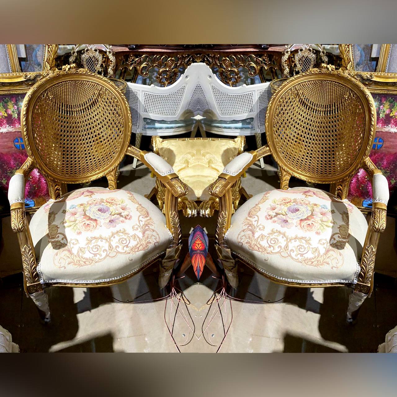 Кресло в стиле Людовика XVI 2 штуки