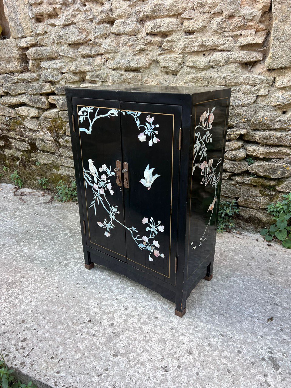 Тумба в стиле шинуазри