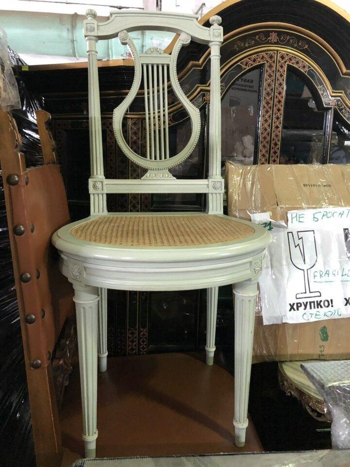 Стул 2 штуки в стиле Людовика XVI