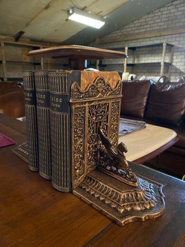 Держатели для книг винтажные