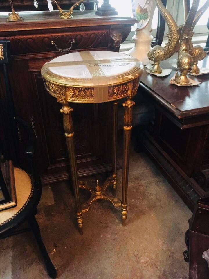 Столик консольный/подставка старинная