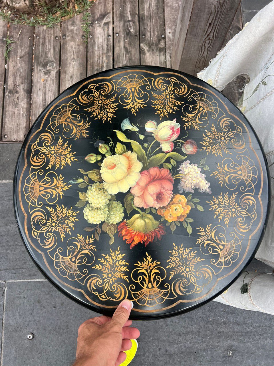 Стол журнальный винтажный