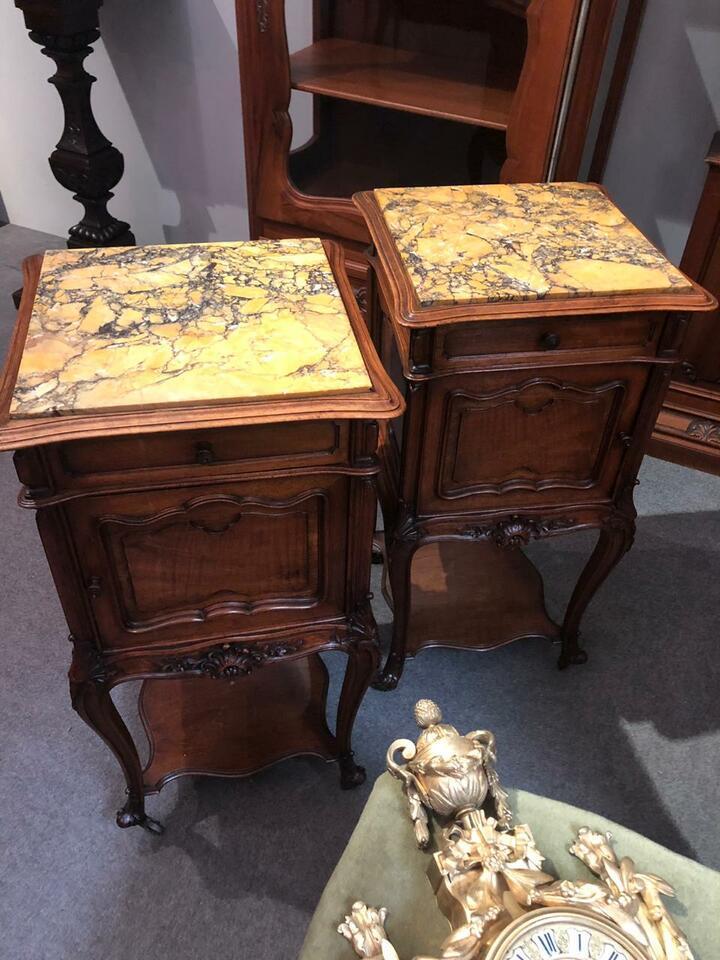 Тумба 2 штуки в стиле Людовика XV