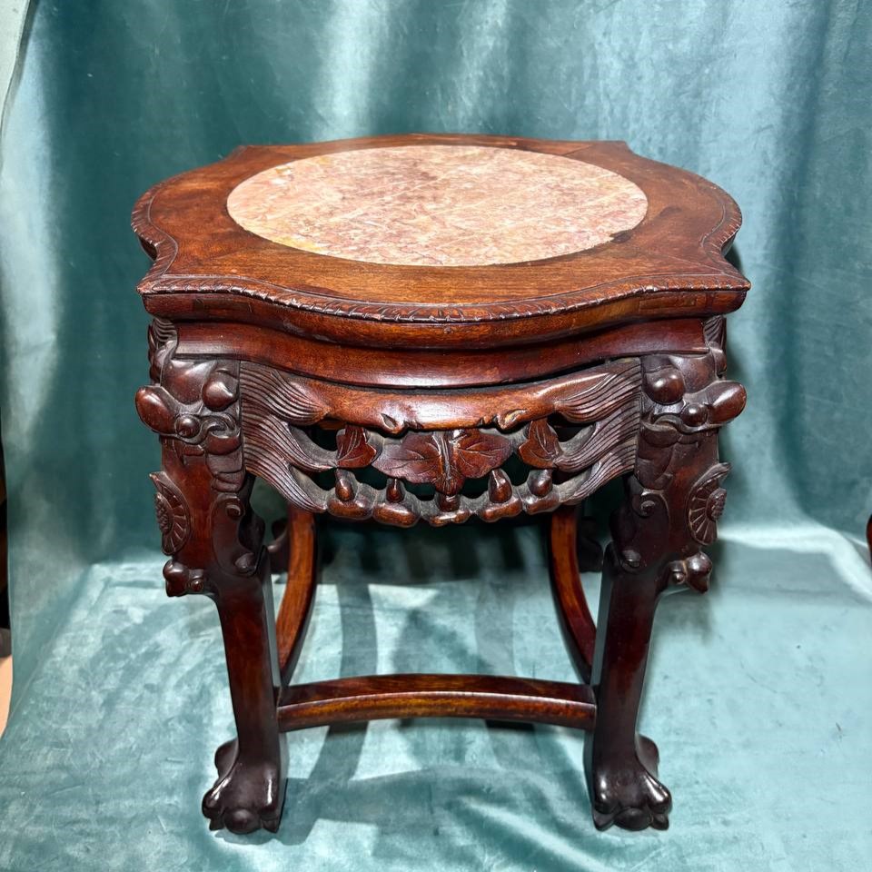 Подставка в восточном стиле