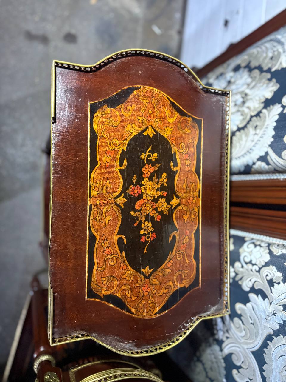 Стол консольный в стиле Людовика XVI 2 штуки