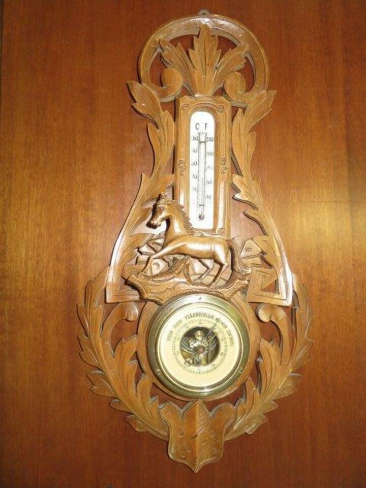 Барометр старинный
