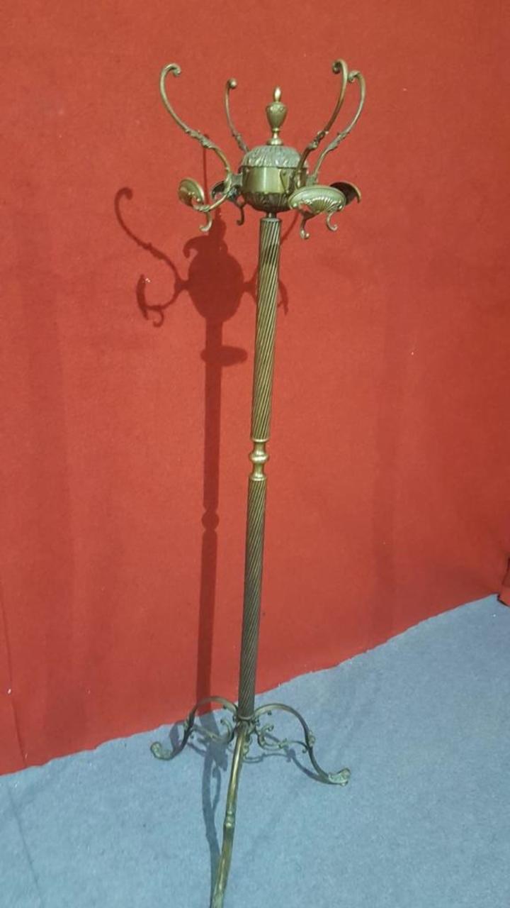 Вешалка напольная винтажная