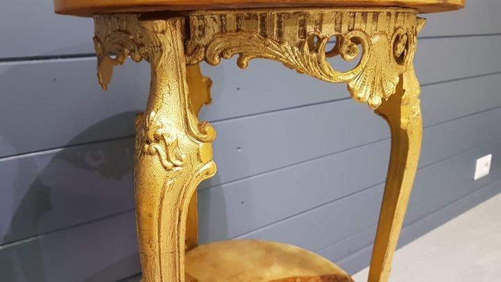 Стол консольный в стиле Людовика XV