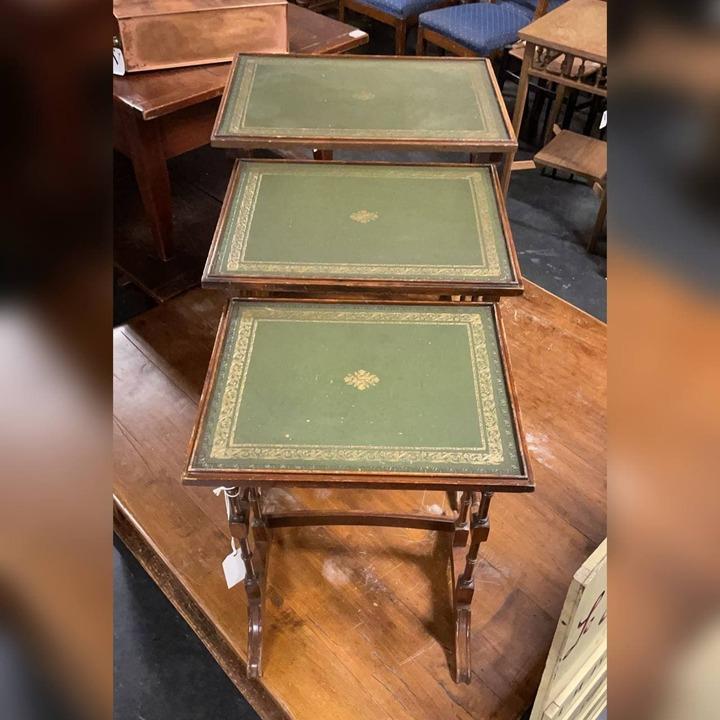 Сет Стол 3 штуки