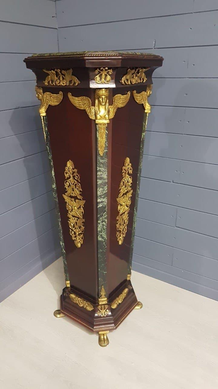 Постамент/подставка/колонна/тумба