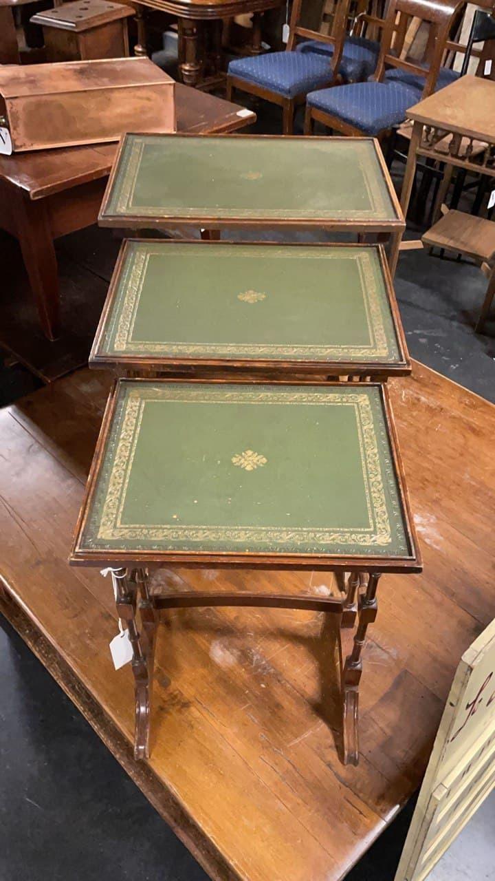 Сет Стол 3 штуки