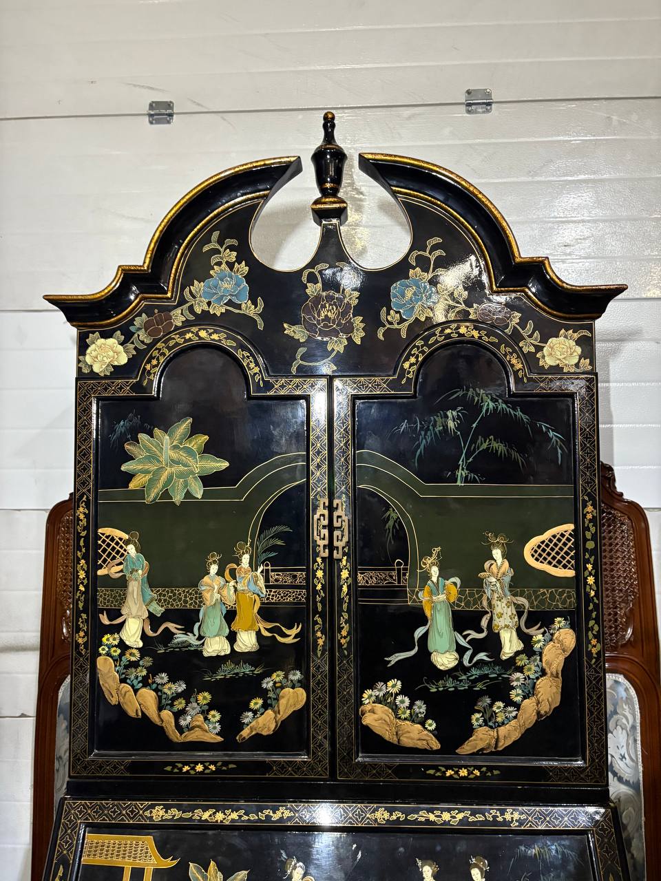 Шкаф/Бюро в стиле шинуазри