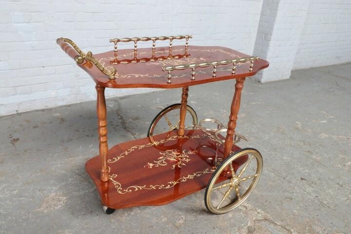 Столик сервировочный с маркетри