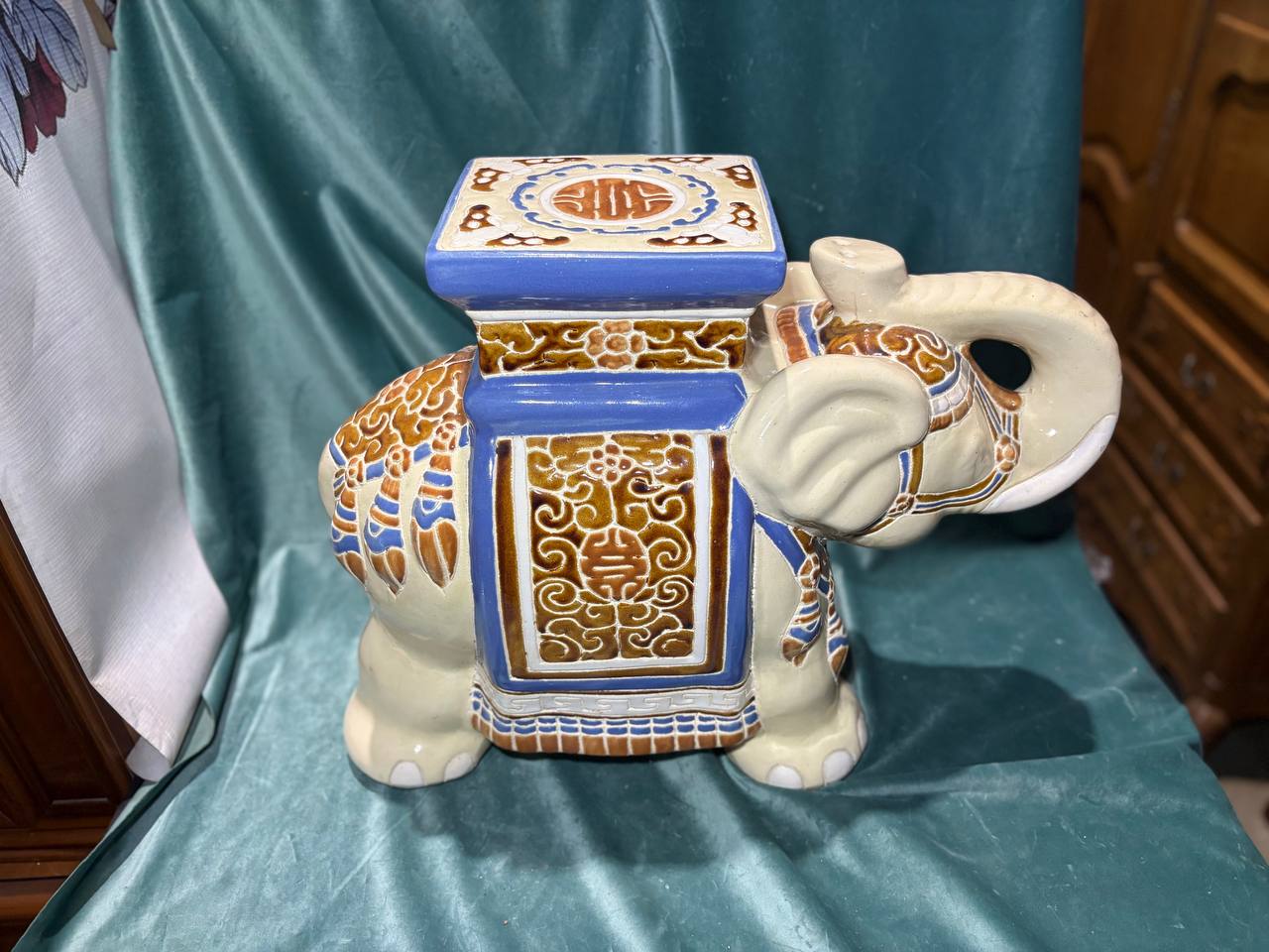 Подставка/Скульптура/фигура Слон