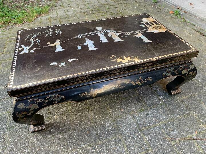 Стол журнальный в стиле шинуазри