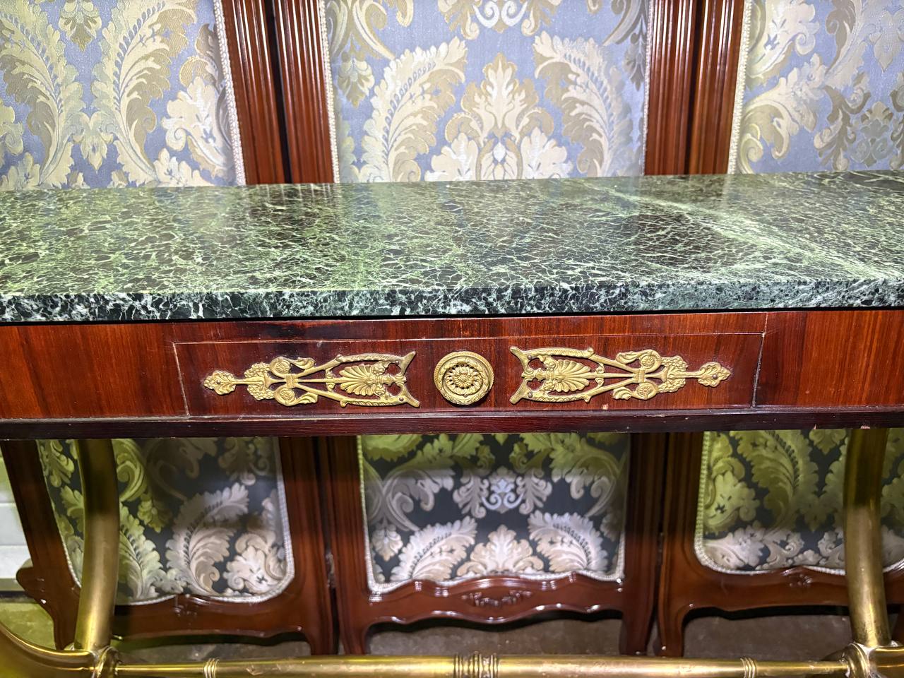 Консоль в стиле ампир