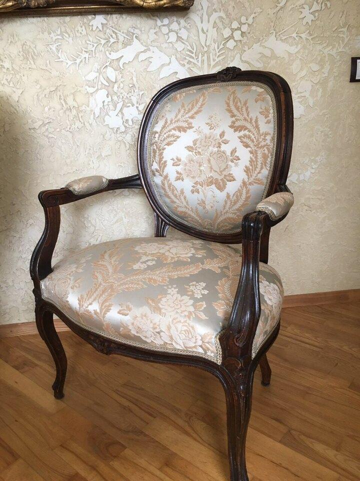 Кресло в стиле Людовика XV