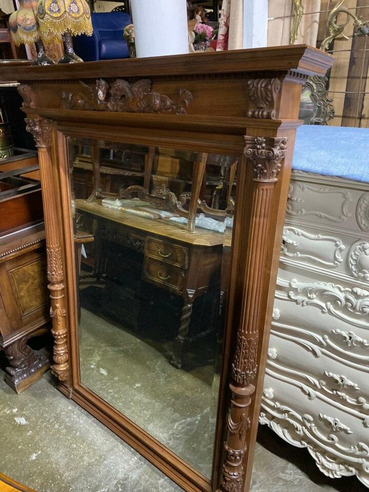 Зеркало настенное старинное