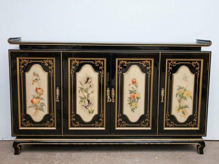 Комод в стиле шинуазри